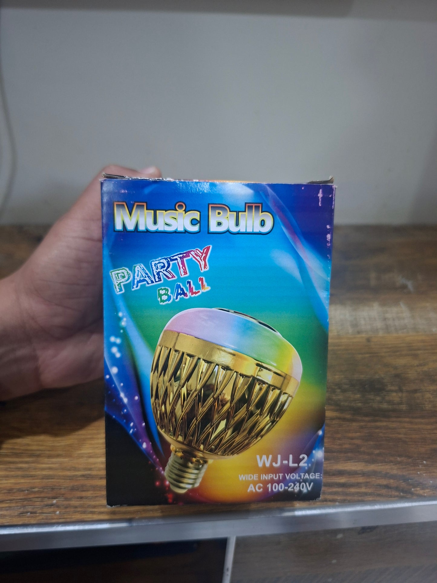 LED MUSIC LIGHT BULB WITH APP CONTROL